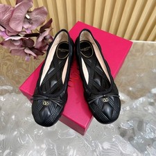 Valentino Garavani Damen Ballerinas aus Leder...