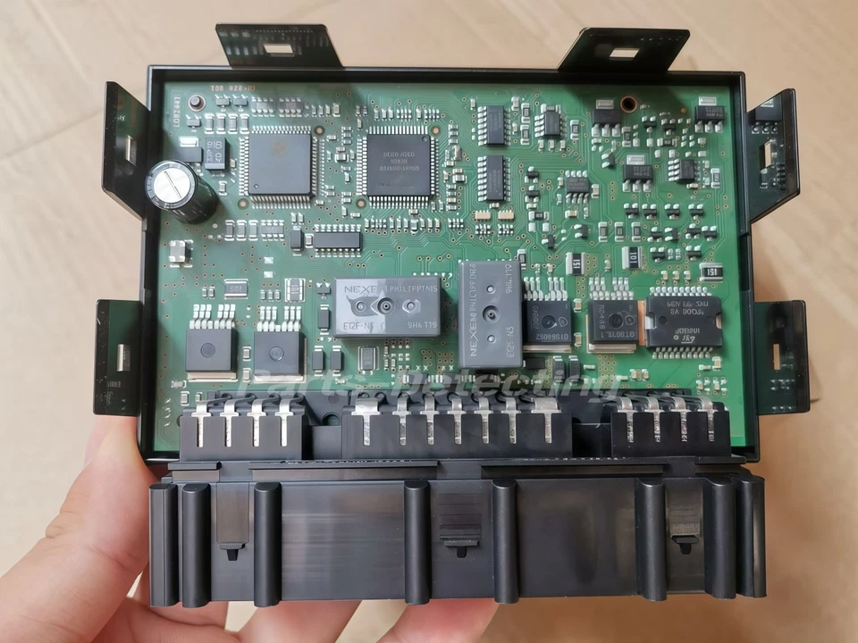 Módulo de control eléctrico trasero 99761826008 para Porsche 911 2005-2013 Foto 3 de 4