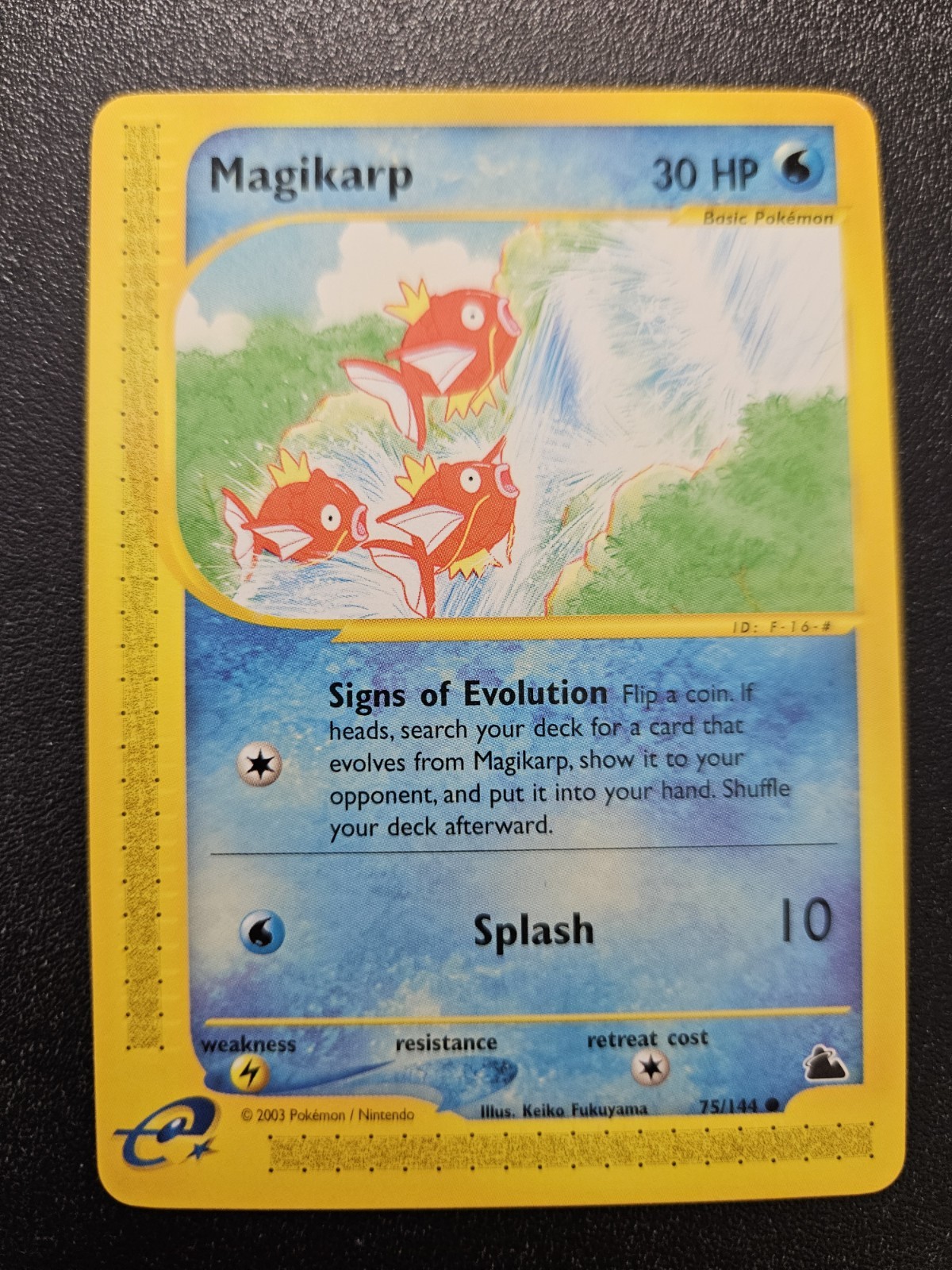 Pokemon Skyridge Magikarp 75/144 NEAR MINT