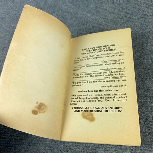 Choose Your Own Adventure #25 Prisoner of the Ant People RA Montgomery Vtg 1983 - Picture 7 of 11