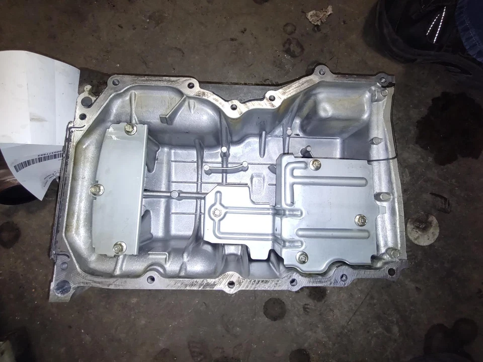 '10-'12 FORD FUSION cárter de aceite 2,5 L OEM ¡6 meses de garantía! Foto 2 de 4