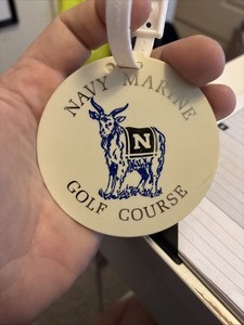 Vintage NAVY MARINE GOLF COURSE Honolulu, Hawaii Plastic Bag Tag Badge EUC
