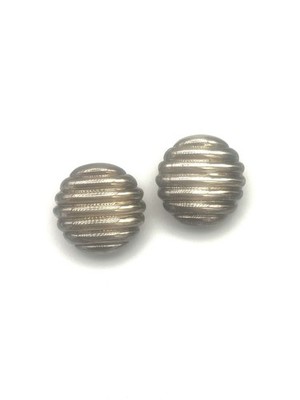 John Hardy gerippte runde Knopf Ohrringe Sterlingsilber mit Omega Boden