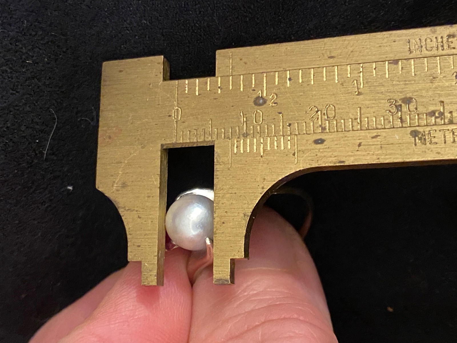 14K Solid White Gold pearl and ruby ring, size 10 - image 13