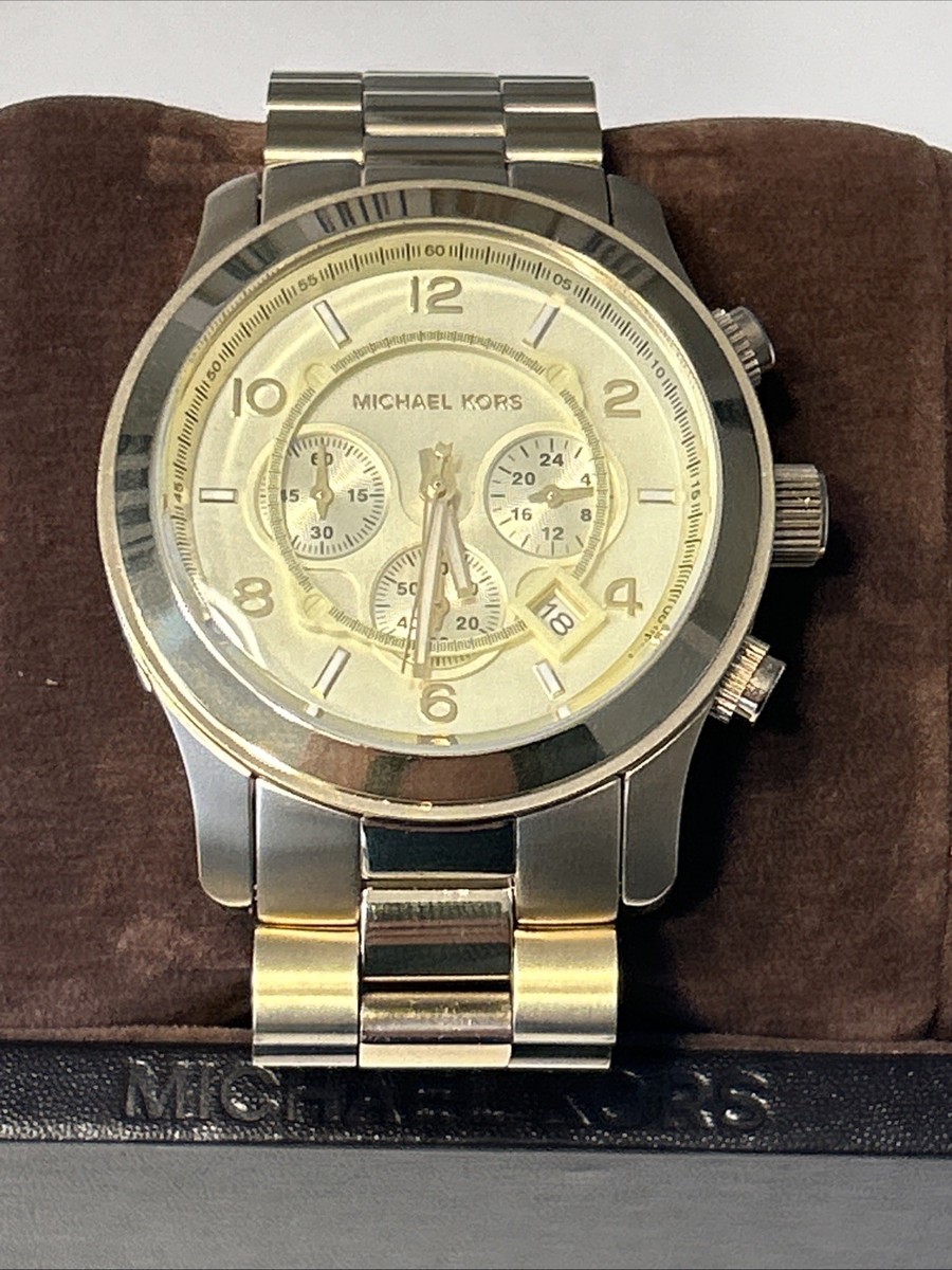 NEW - Michael Kors MK8077 Runway Oversized Gold Chronograph  display picture 2