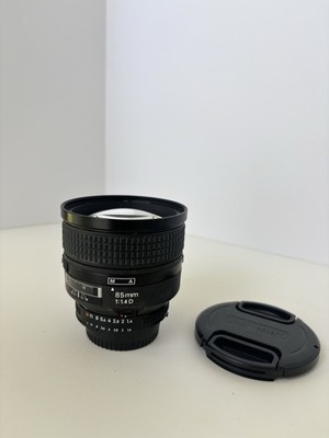 Nikon NIKKOR 85mm f/1.4 D AF Lens - Black