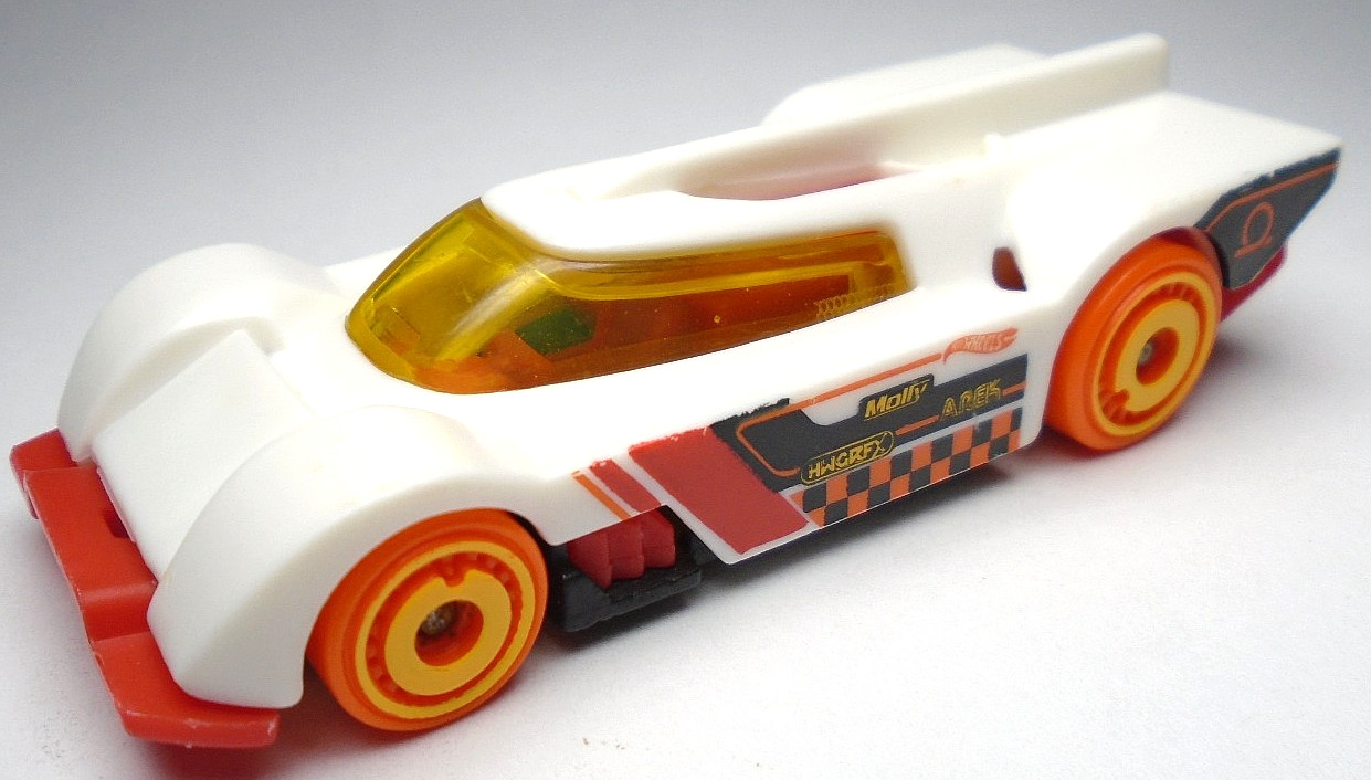 2019 HOT WHEELS TRACK STARS GRUPPO X24 WHITE DIECAST 2 7/8" RACE CAR W/ ORANGE
