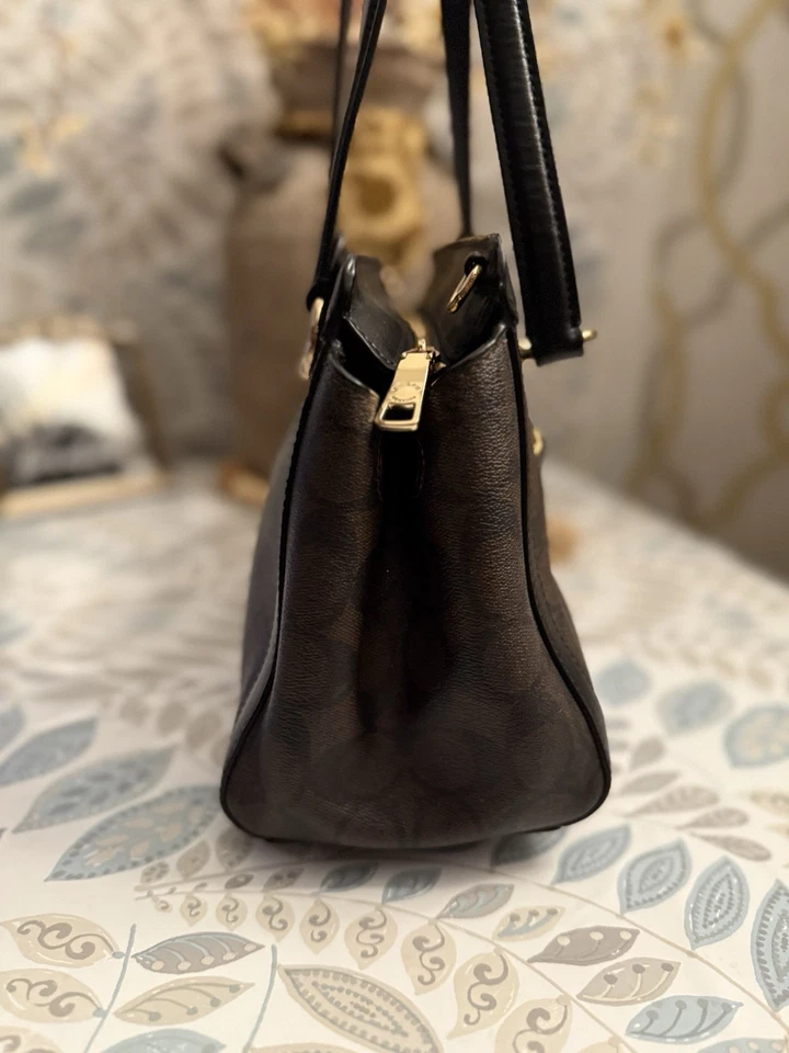 Bolso Bandolera Coach Kailey Carryall Marrón Negro Firma *AUTÉNTICO* Foto 3 de 4