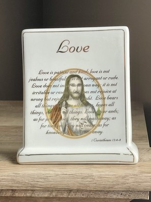 Christian Love Bible verse decor, 1 Corinthians 13:4-8 plaque with Jesus image