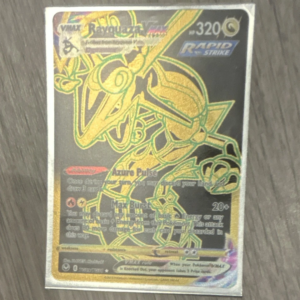Pokémon Rayquaza VMAX 218/203 Evolving Skies Secret Rare Holo 2021