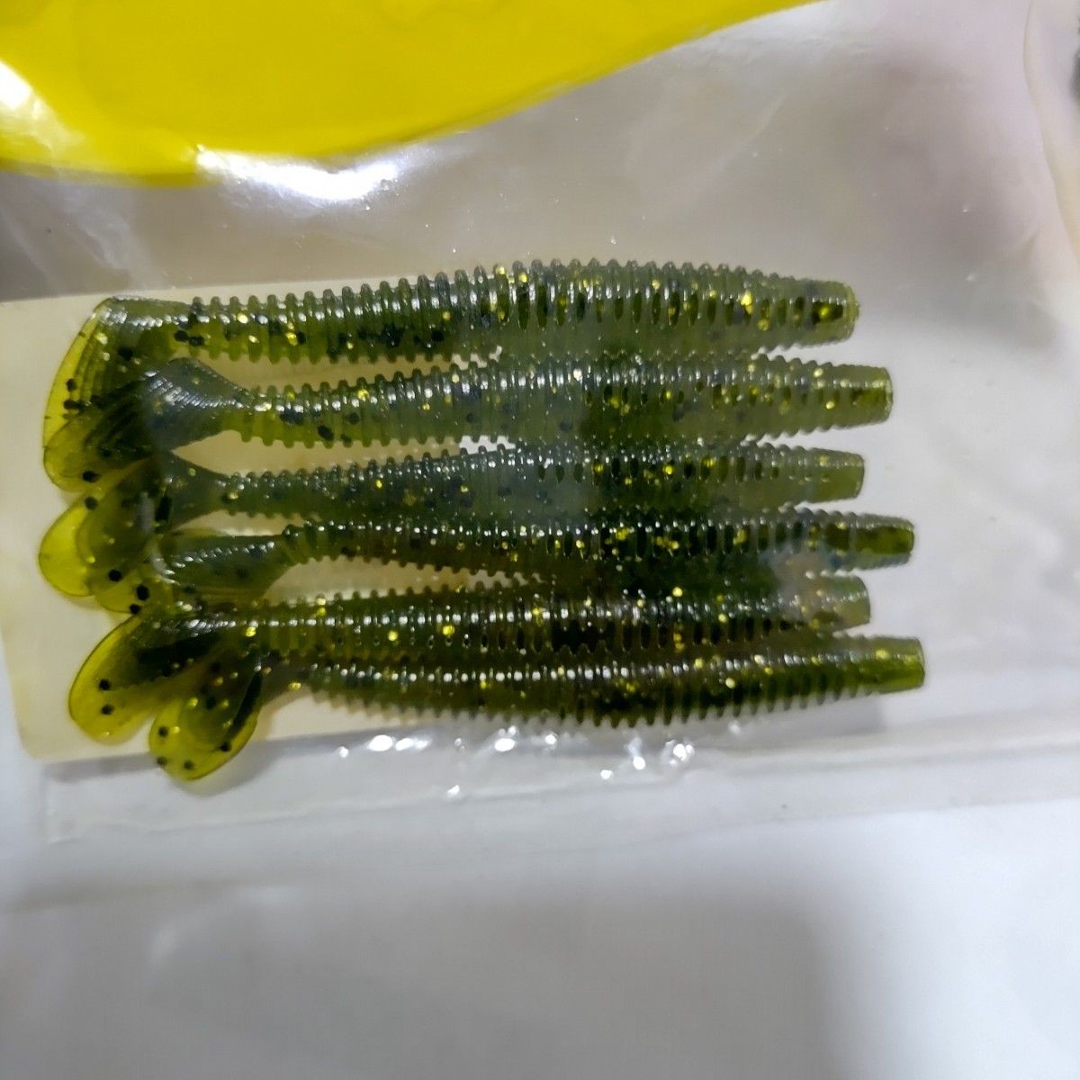 Gary Yamamoto Leg Worm 8 Pack - Image 15