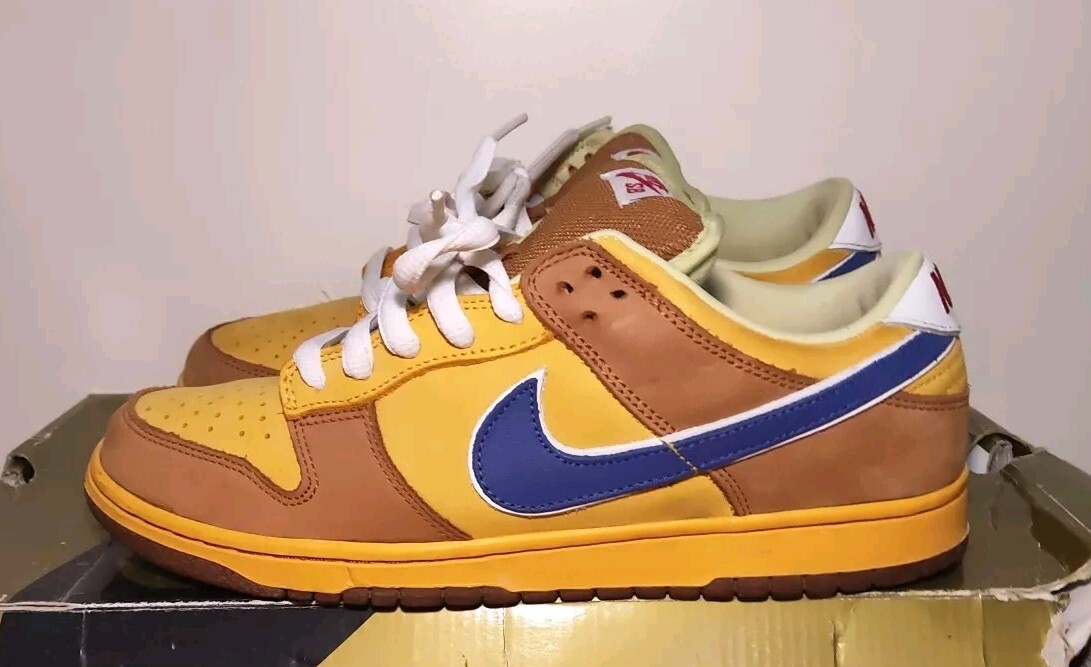 Pre-owned Nike SB Dunk Low New Castle Size 9.5 | eBay