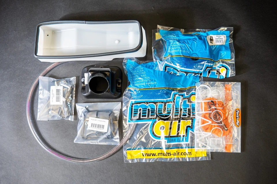 RADE-GARAGE® Kit Almacenamiento KTM 690 GASGAS 700 - Imagen 3 de 4