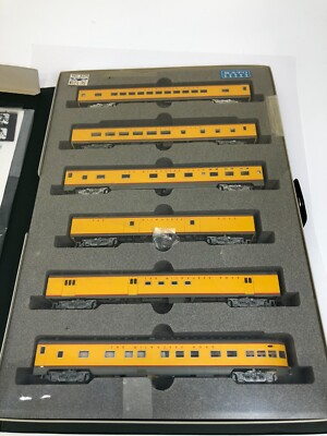 Kato N Scale 106-012 Milwaukee Road Streamliner 6-Car