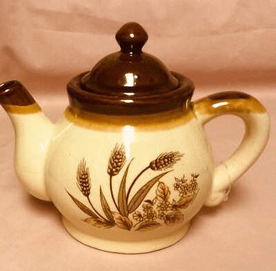 Vintage Brown & Cream TeaPot*Wheat Pattern*tea Pot*Harvest*lid*6 h*crazing thru