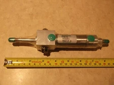 Numatics M11903-01A Double Acting Air Cylinder