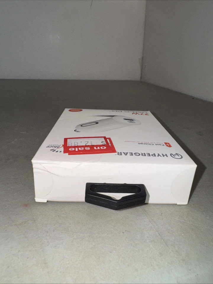 HyperGear Fast Charge 27W PD USB-C Car Kit - White - - Image 4 of 4