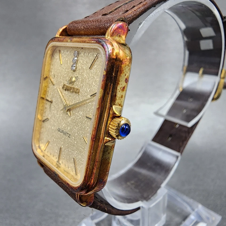 Reloj Enicar Tank Hombre 26mm Esfera Dorada Tono Dorado Rectángulo Batería Nueva Foto 3 de 4