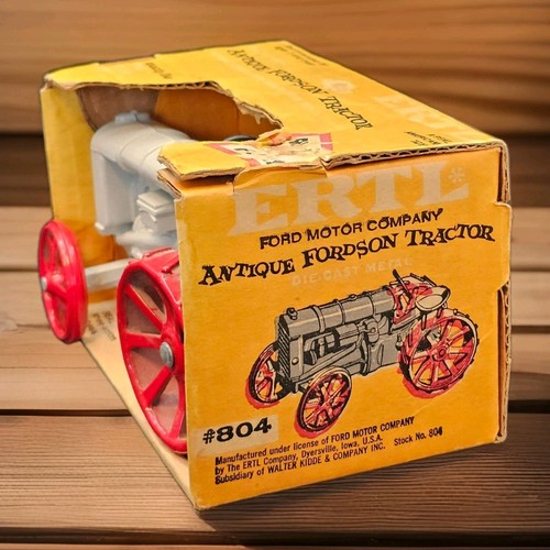 Vintage ERTL Antique Fordson Tractor Diecast/Metal #804 with Original Box - Picture 2 of 12