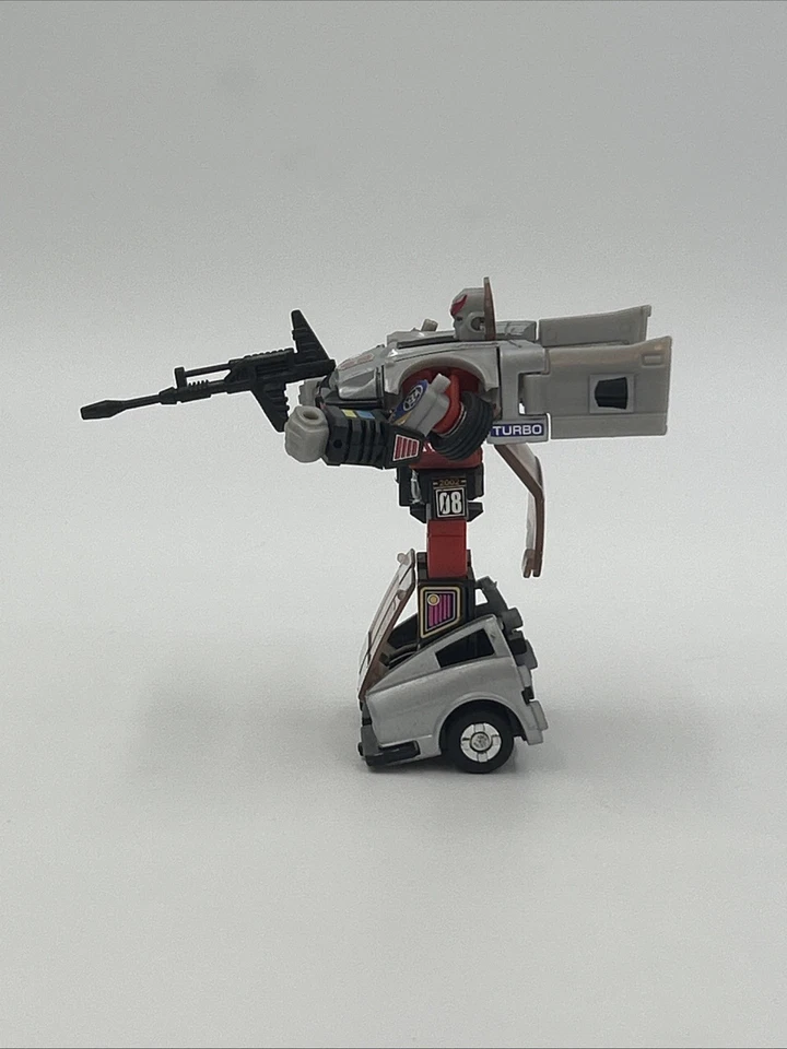 Hasbro Transformers G1 Commemorative Series III Silverstreak Reissue 2002 - Image 3 of 4