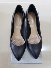 Rockport Black Leather Lilah Heels - Size 5 US