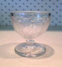 Antique Richard & Hartley  EAPG Master Salt Leaf & Dart circa 1880 - 1890