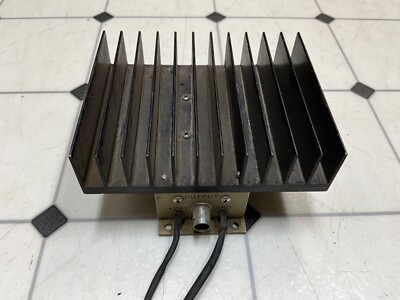 MINI-CIRCUITS ZHL-7-2W linear  2 Watt MHz RF Amplifier BNC Connectors 24 volts