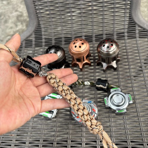 Colgante EDC Fidget Spinner Alivio del Estrés Adultos Alivio del Estrés Metal Juguetes Giratorios - Imagen 15 de 24