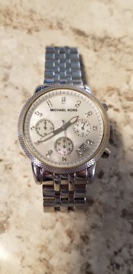Michael Kors MK5020 Ritz SilverTone Stainless Steel Strap Watch Lady New Battery