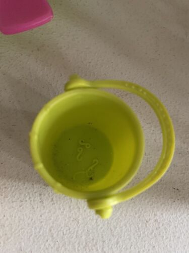 Fisher Price Loving Family Dollhouse Kayak Canoe Paddles Fishing Rod Bucket Vest - Picture 3 of 4
