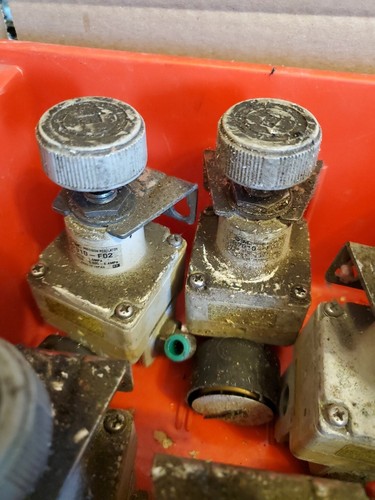 Air Regulator IR2010-F02 EIR201-F02 Bulk Lot Wholesale Parts Repair As Pictured - 第 5/8 張圖片