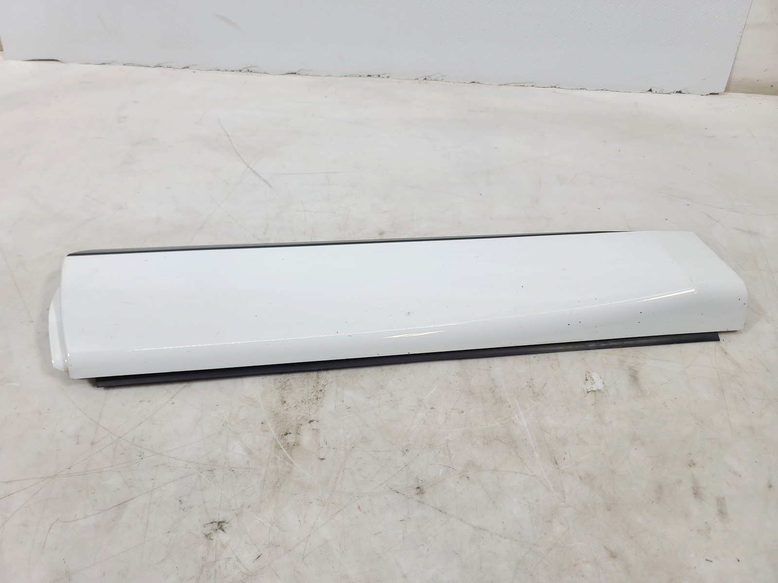 17-20 JAGUAR F-PACE REAR LEFT LH DRIVER SIDE DOOR LOWER MOLDING COVER PANEL OEM