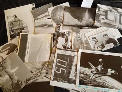 Vintage NASA Space Shuttle Columbia Original Press Photos & Stickers Lot 1980s