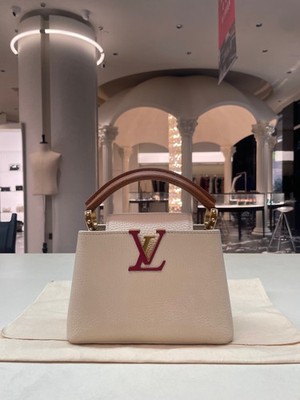 Authentic Louis Vuitton Capucines BB M59253 Handbag Ivory/Cream with Red LV Lock