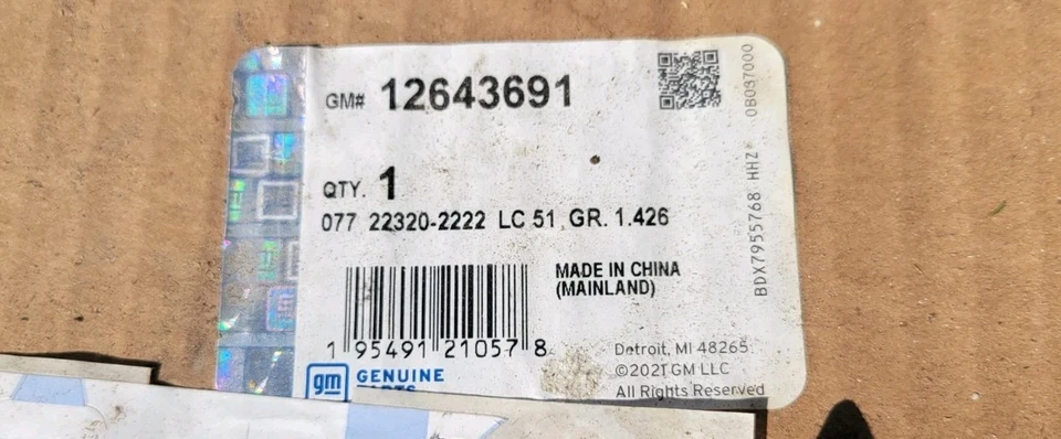 Cacerola de aceite de motor genuina GM 12643691 Chevrolet Colorado GMC Canyon nueva caja abierta Foto 2 de 4