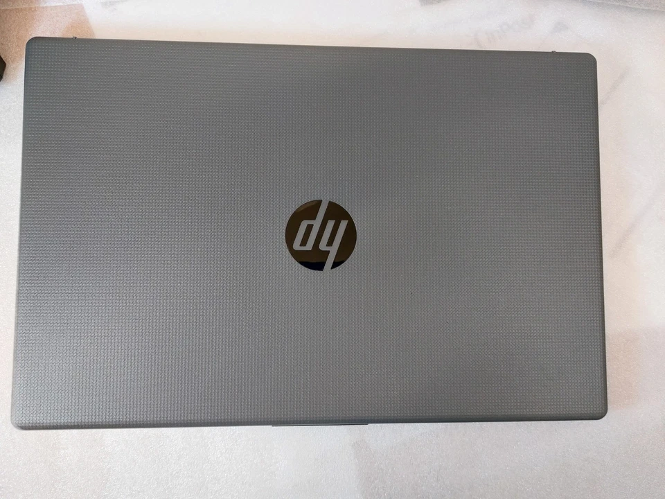 Notebook  Portatile HP 255 G10 Ryzen 5-7520u 15,6" Ram 8Gb, 512Gb Win11 - Ottimo - Immagine 3 di 4