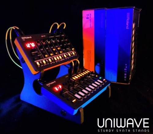 UNIWAVE Roland Aira Compact T8 J6 E4 S1 VALCHROMAT Dual Cradle Ständer