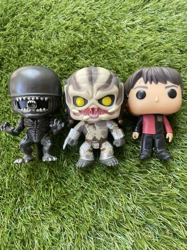 THREE Funko Pop! Predator No. 31 Alien No 30 And Harry Potter No 10 READ Descrip
