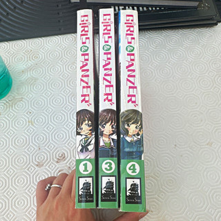 Seven Seas Girls und Panzer Manga Lot Vol 1 3 & 4 English Softcover