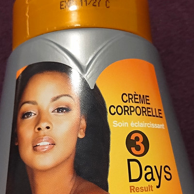 MALIN+GOETZ Daily Use Body Cream Soin éclaircissant  3 Days Result 