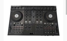 Native Instruments Traktor Kontrol S2 DJ Controller