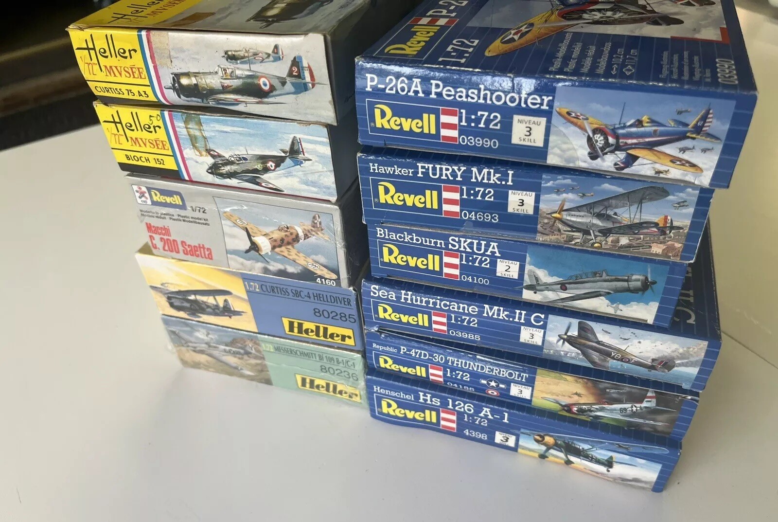 Lot OF 11 Vintage WW2 Plastic Model Plane Aircrafts Airplane Kits Parts