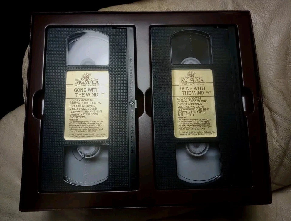 Gone With The Wind MGM/UA   2 VHS AS NEW Deluxe Box Set MV900284 FREE SHIPPING - Image 2 of 2