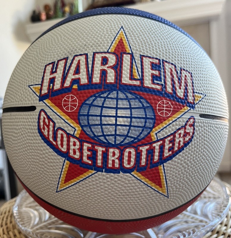 HARLEM GLOBETROTTERS  BASKETBALL Baden Full Size