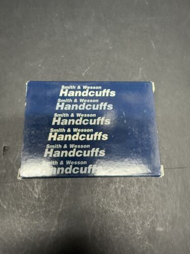 VINTAGE NOS SMITH & WESSON HANDCUFFS MODEL 100 NICKEL NEVER USED