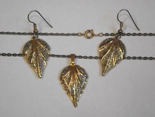 21" Gold tone silver tone glitter leaf pendant necklace earrings set