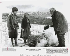 1989 Press Photo The cast in a scene from "When the Whales Came." - hpp04023