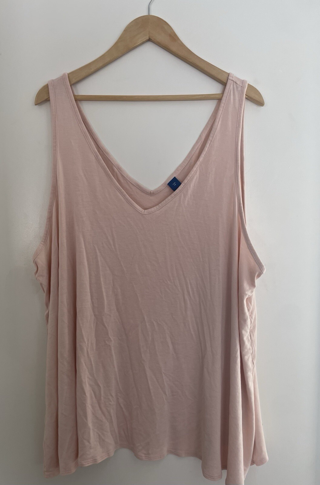 Old Navy Luxe Women's Solid Pink Rayon Sleeveless V-Neck Tank Top Pink Bamboo 4X