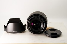 Sony SEL2870 E Mount - Full Frame 28-70 mm F3.5-5.6 Zoom Lens