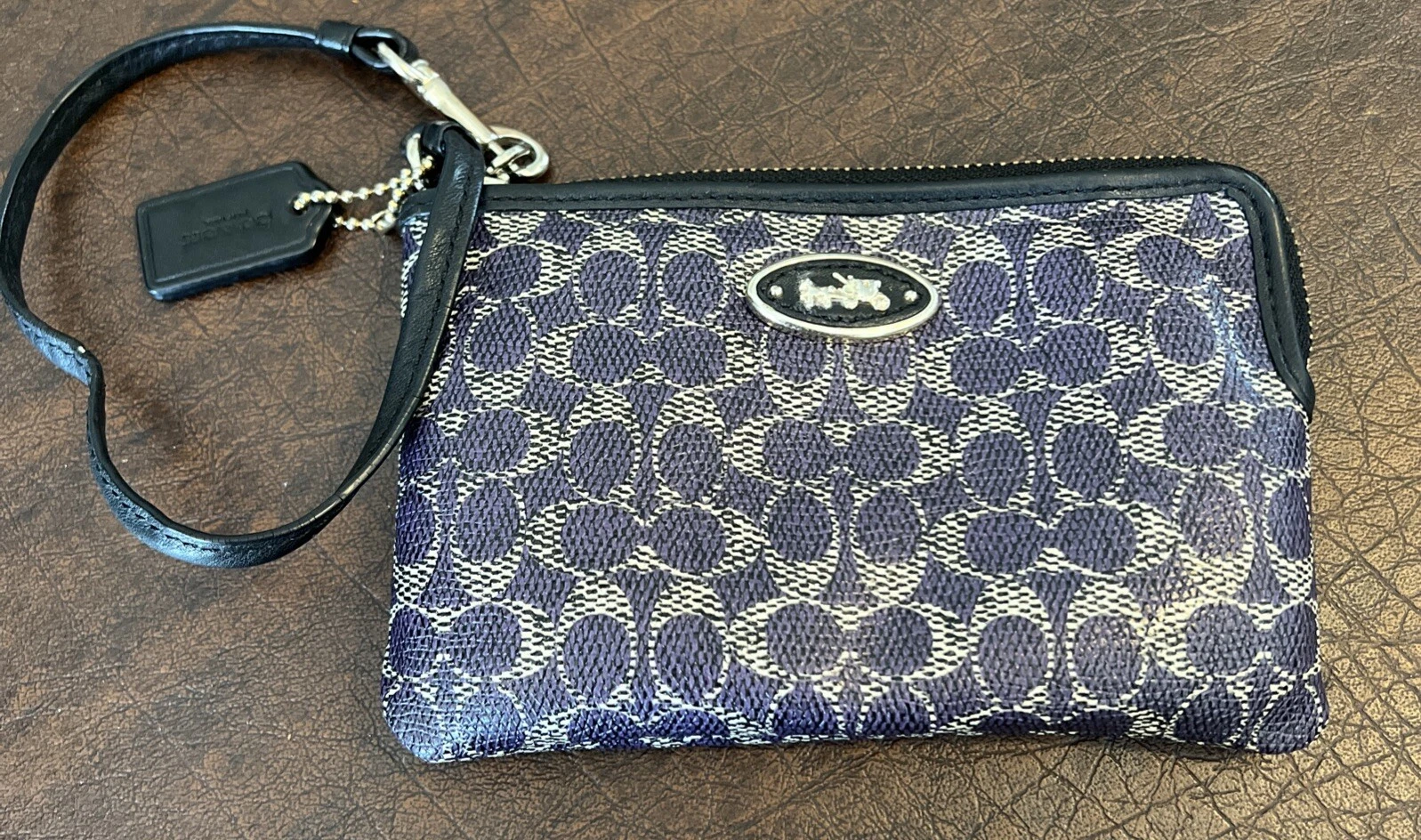 COACH 52436B Polso piccolo con zip rivestito in tela viola nero firmato